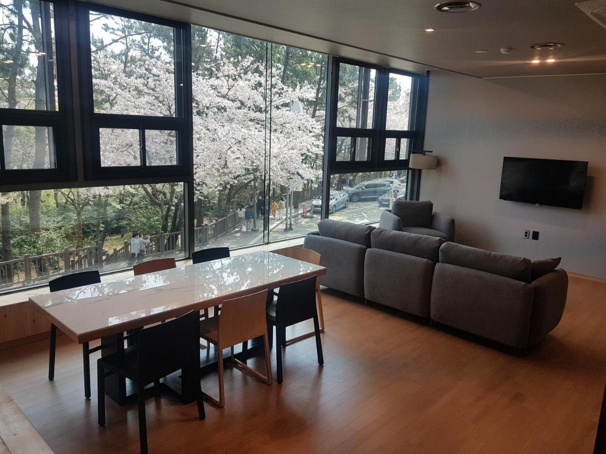 Suntree Hotel Busan Eksteriør billede